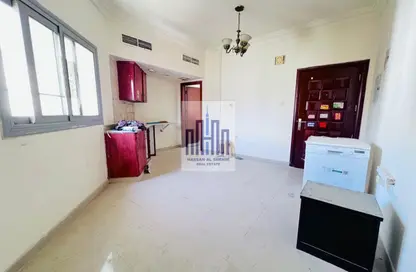 Apartment - Studio - 1 Bathroom for rent in Fire Station Road - Muwaileh - Sharjah