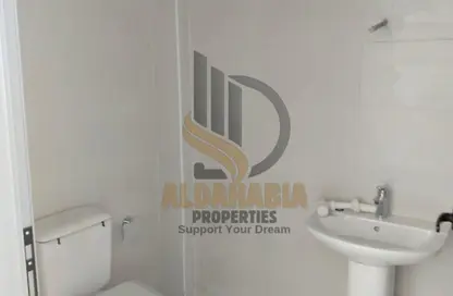 Warehouse - 2 Bedrooms - 1 Bathroom for rent in Al Jurf 3 - Al Jurf - Ajman Downtown - Ajman