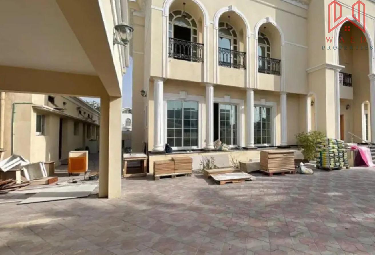 Stunning 6-BR Villa with Private Garden and Pool photo 5