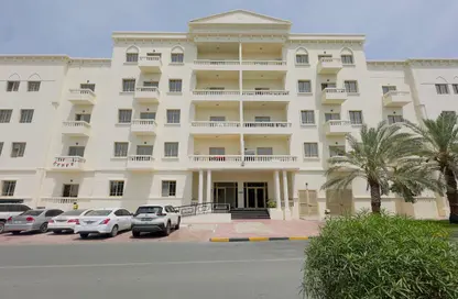 Penthouse - 2 Bedrooms - 3 Bathrooms for rent in Building 4 - Yasmin Village - Ras Al Khaimah