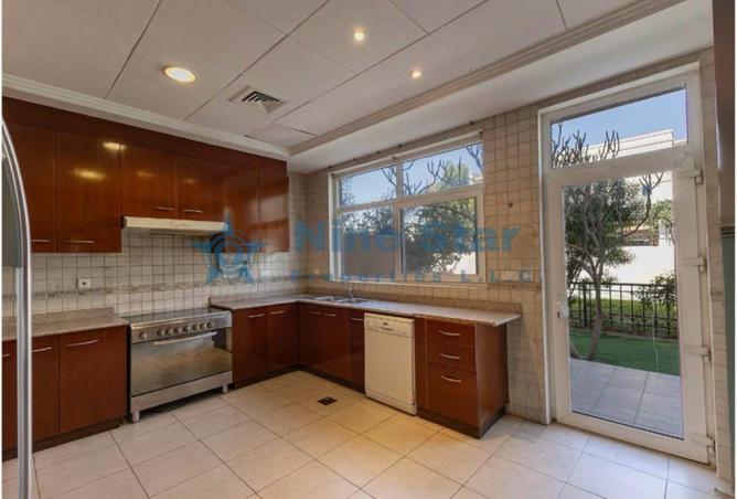 68273390 - Property Image 3