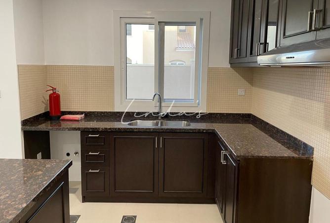 98682004 - Property Image 2
