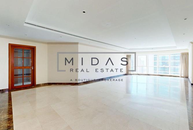 137005647 - Property Image 2