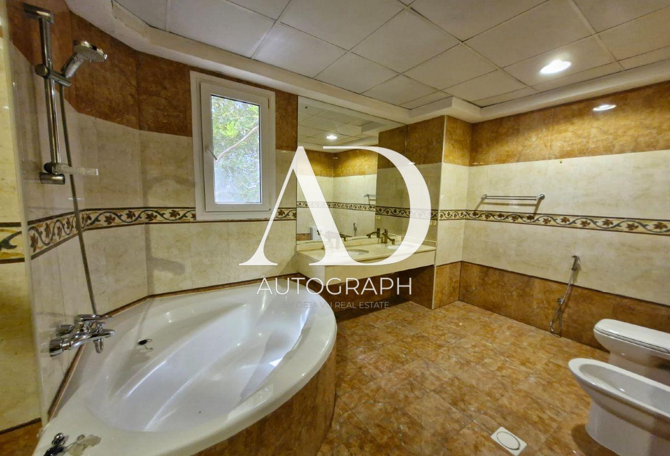 Vastu Compliant | Spacious Luxury Family Villa photo 9