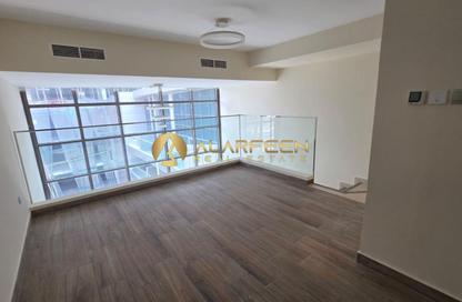 Apartment - 1 Bedroom - 2 Bathrooms for rent in Flamingo Building - District 15 - Jumeirah Village Circle - Dubai