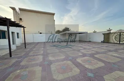 فيلا - 2 غرف نوم - 4 حمامات للايجار في الرحمانية 1 - الرحمانية - الشارقة