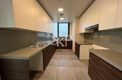 Apartment - 2 - 3 for rent in Canal Residence - Al Reem Island - Abu Dhabi Apartment - 2 - 3 for rent in Canal Residence - Al Reem Island - Abu Dhabi