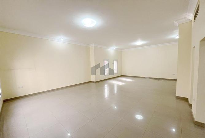 56956996 - Property Image 2