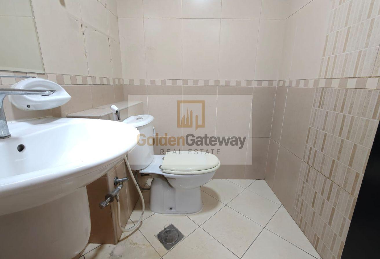 Spacious | Balcony | Parking | Unfurnished | 1 Bed photo 6