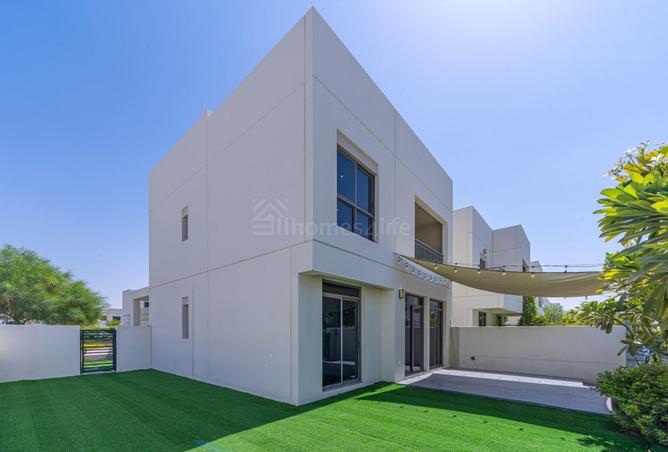 81120405 - Property Image 2