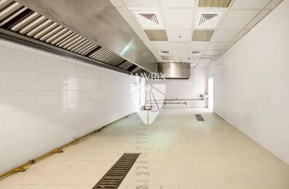 Shop - Studio for rent in Bay Central Tower Central - Bay Central - Dubai Marina - Dubai