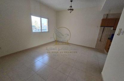 Apartment - Studio - 1 for rent in Al Qulaya'ah - Al Sharq - Sharjah Apartment - Studio - 1 for rent in Al Qulaya'ah - Al Sharq - Sharjah