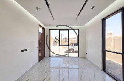 Villa - 5 Bedrooms - 5 Bathrooms for rent in Al Barsha South 1 - Al Barsha South - Al Barsha - Dubai