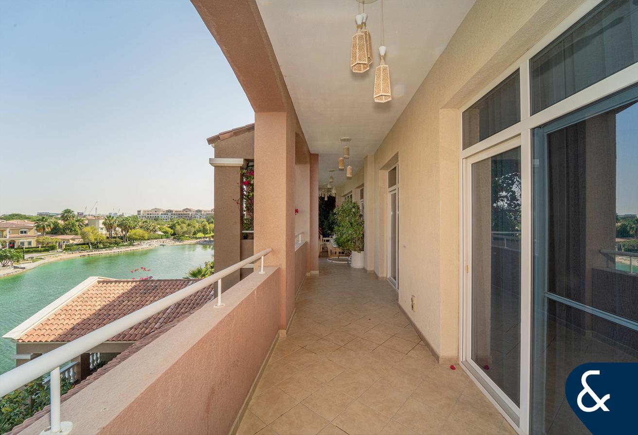 Lake View | 3 Bedrooms | Available Dec photo 15