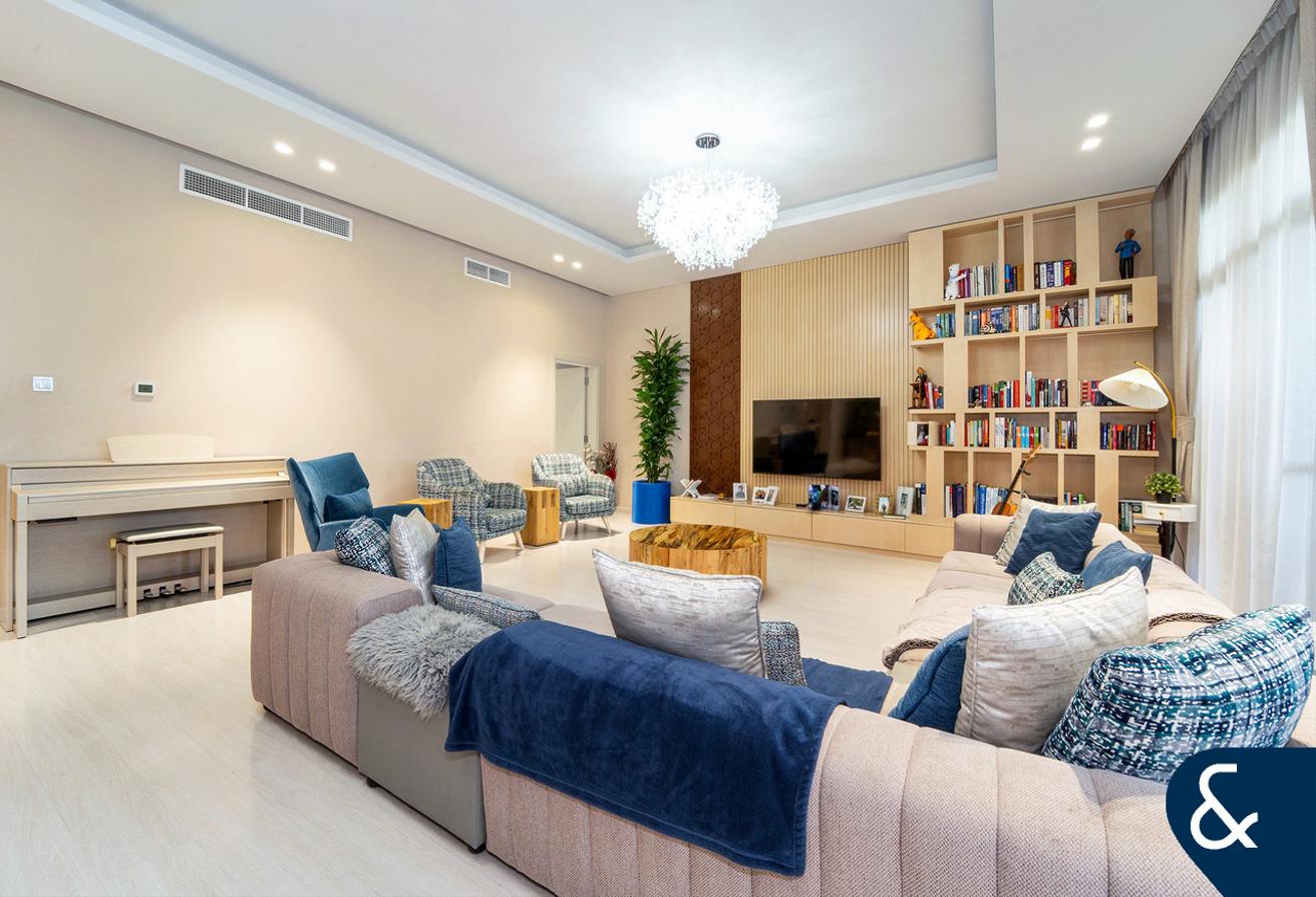 Lake View | 3 Bedrooms | Available Dec photo 12