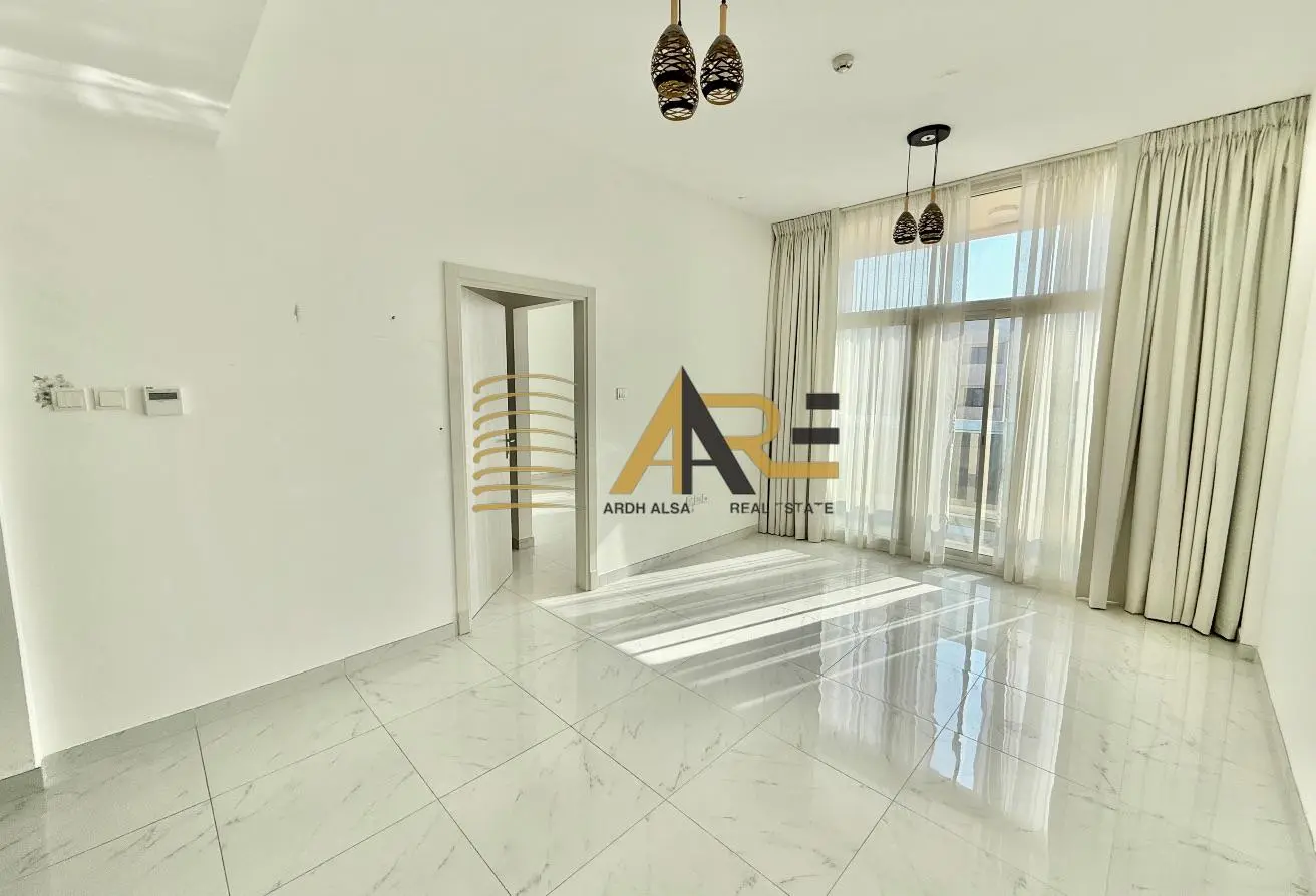 122017642 - Property Main Image