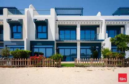 Villa - 5 Bedrooms - 6 Bathrooms for rent in Palma Residences - Palm Jumeirah - Dubai