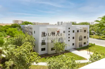 Apartment - 2 Bedrooms - 2 Bathrooms for rent in The Gardens Buildings - The Gardens - Dubai