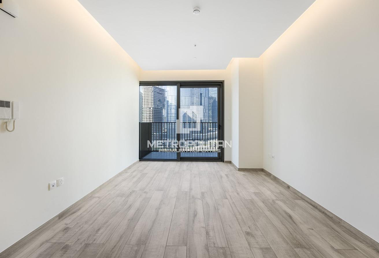 Spacious Layout | Vacant | Spectacular Views photo 7