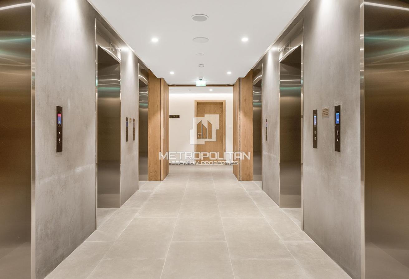Spacious Layout | Vacant | Spectacular Views photo 18