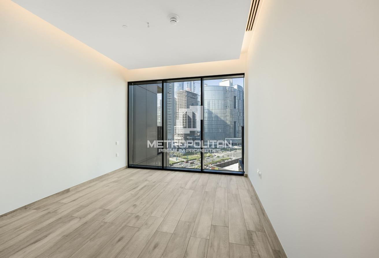 Spacious Layout | Vacant | Spectacular Views photo 8