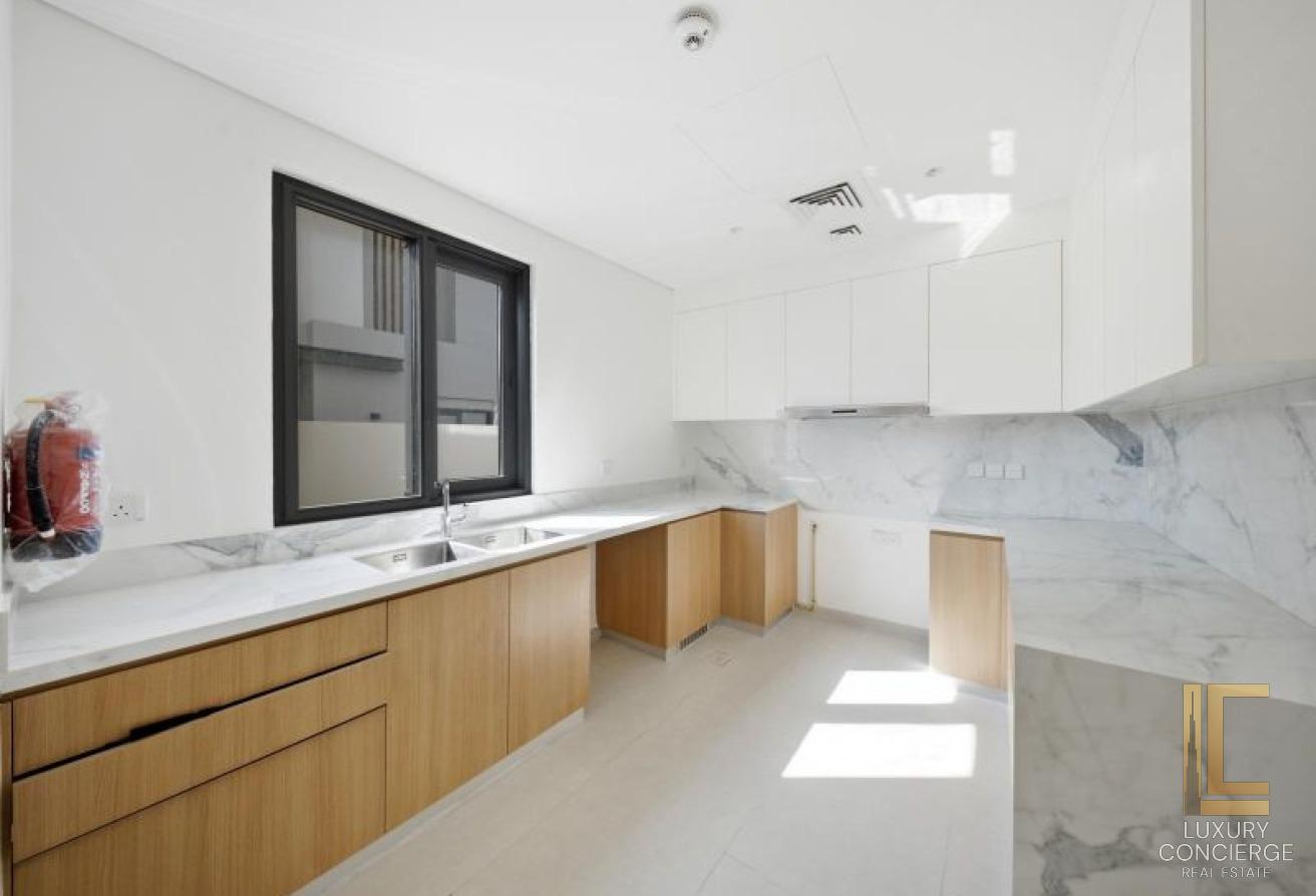 Corner Unit | Vastu Compliant | Upgraded | Type A photo 6