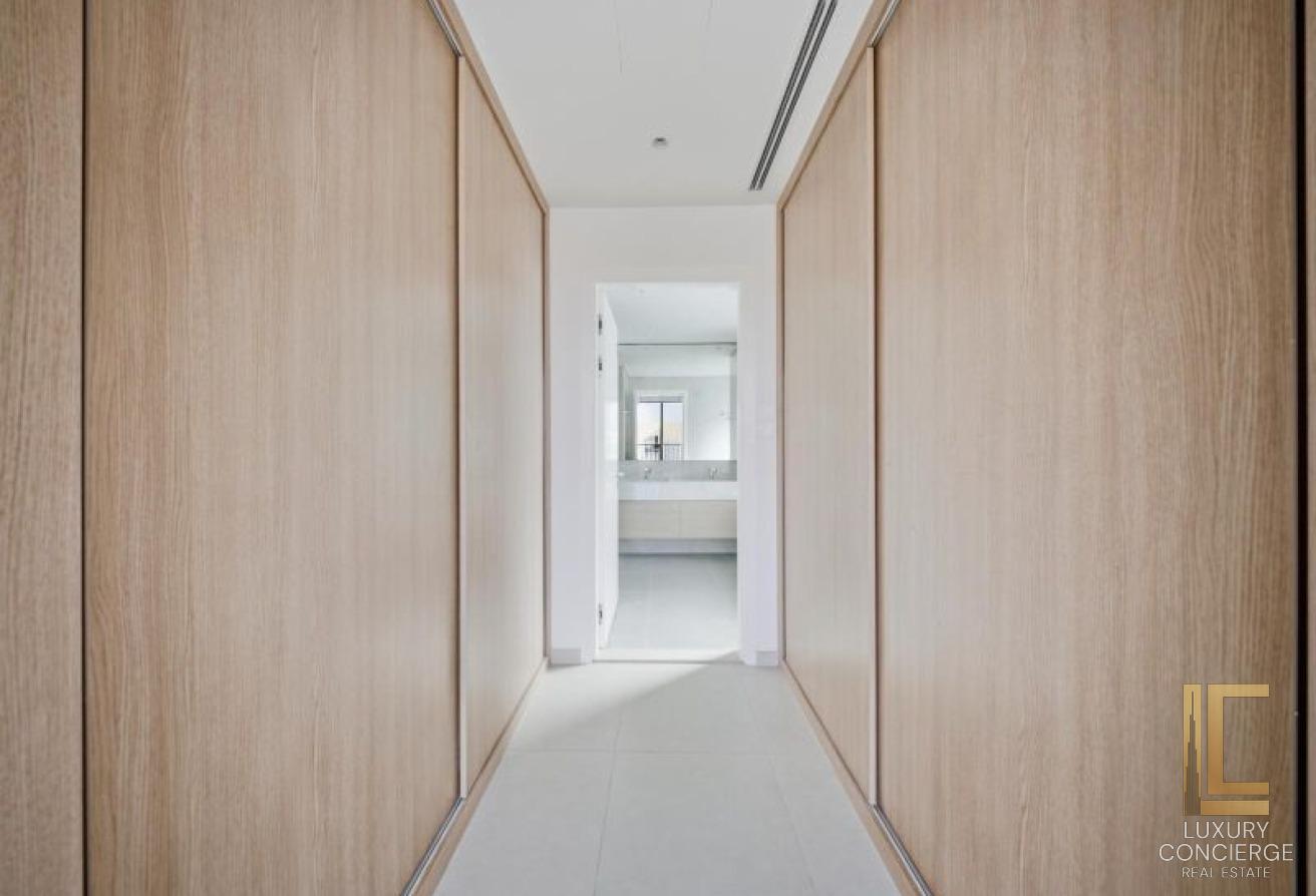 Corner Unit | Vastu Compliant | Upgraded | Type A photo 19