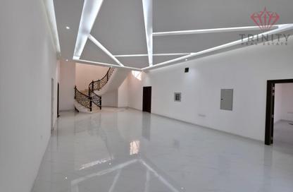 Villa - 7 - 7+ for rent in Al Quoz 1 Villas - Al Quoz 1 - Al Quoz - Dubai