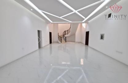 Villa - 7 - 7+ for rent in Al Quoz 1 Villas - Al Quoz 1 - Al Quoz - Dubai