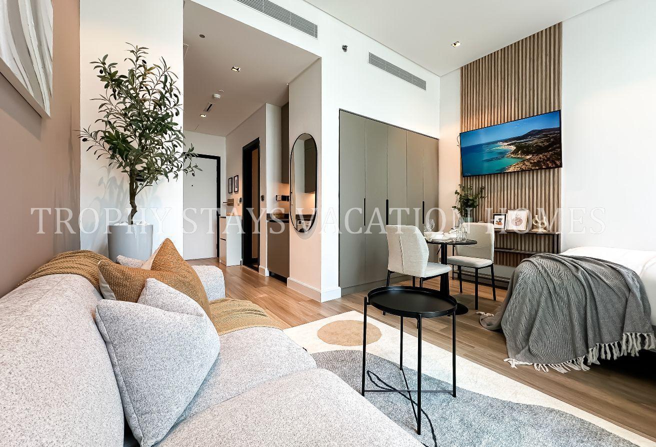 Spectacular View | Brand New | Multiple Cheques photo 6