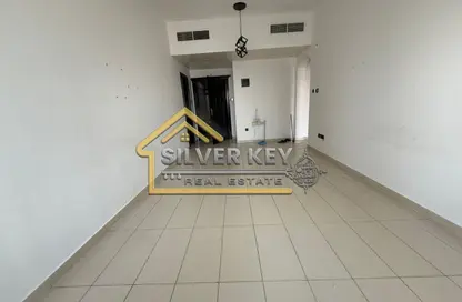 Apartment - 1 Bedroom - 2 Bathrooms for rent in Al Majaz 3 - Al Majaz - Sharjah Apartment - 1 Bedroom - 2 Bathrooms for rent in Al Majaz 3 - Al Majaz - Sharjah
