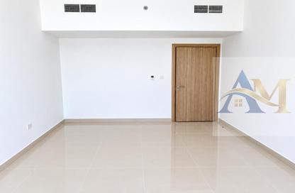 Apartment - 2 - 3 for rent in Jawaher Residences 1 - Jawaher Residences - Maryam Island - Al Khan - Sharjah