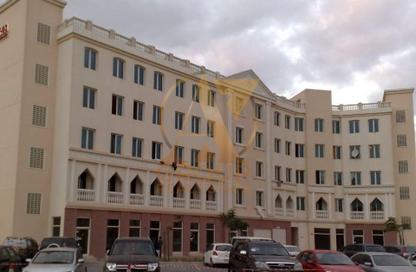 متجر - استوديو - 1 حمام للايجار في طراز إنجليزي - المدينة العالمية - دبي متجر - استوديو - 1 حمام للايجار في طراز إنجليزي - المدينة العالمية - دبي