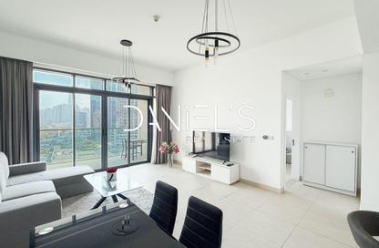 Apartment - 1 - 2 for rent in Vida Residence 1 - Vida Residence - The Hills - Dubai