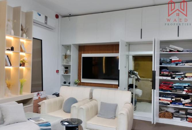 76972996 - Property Image 2