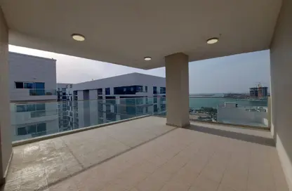 شقة - 2 غرف نوم - 3 حمامات للايجار في P2752 - شاطئ الراحة - أبوظبي