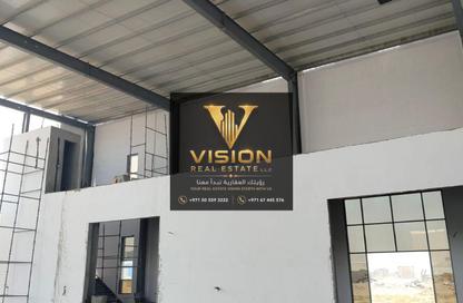 Warehouse - Studio - 4 Bathrooms for rent in Umm Al Thuoob - Umm Al Quwain