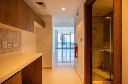 Apartment - Studio - 1 Bathroom for rent in Julphar Residence - Al Reem Island - Abu Dhabi Apartment - Studio - 1 Bathroom for rent in Julphar Residence - Al Reem Island - Abu Dhabi