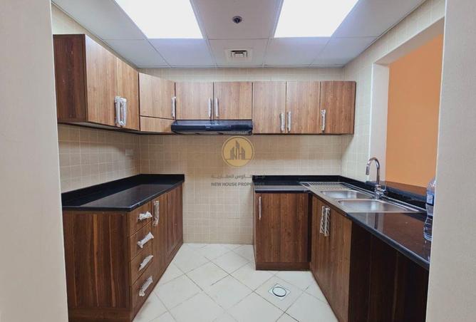 76588458 - Property Image 3