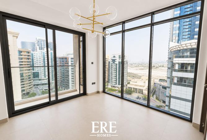 136575434 - Property Main Image