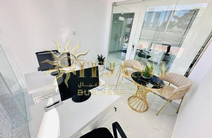 Office Space - Studio - 1 Bathroom for rent in Reem Residency - Al Karama - Dubai