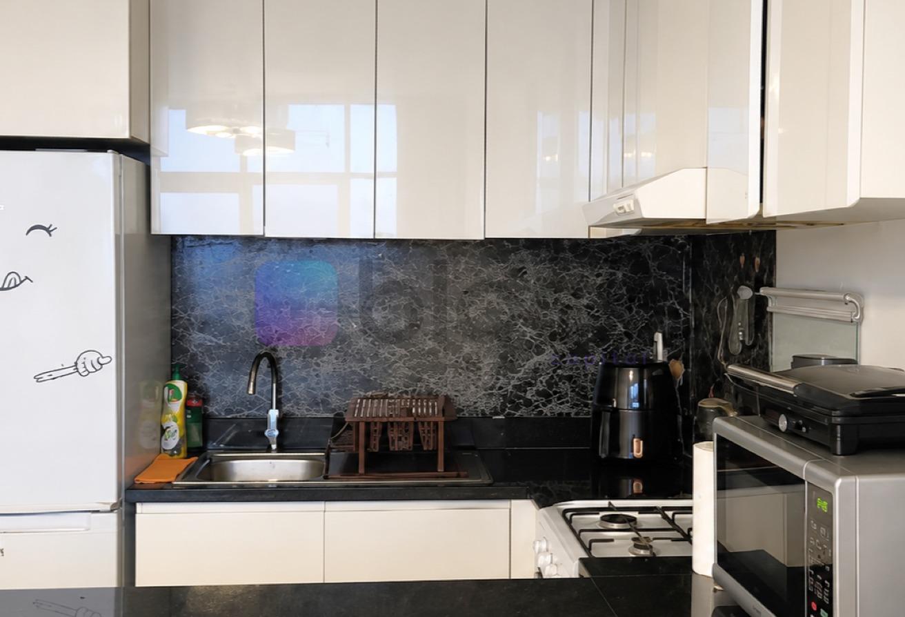 12-CHEQUES | READY TO MOVE | FULLY FURNISHED - Image 6