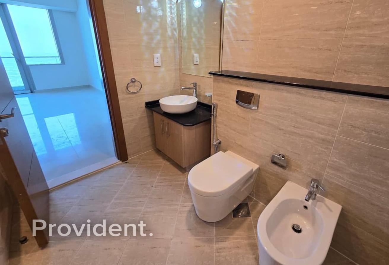 Dubai Marina Charm | High Floor | Unfurnished photo 11