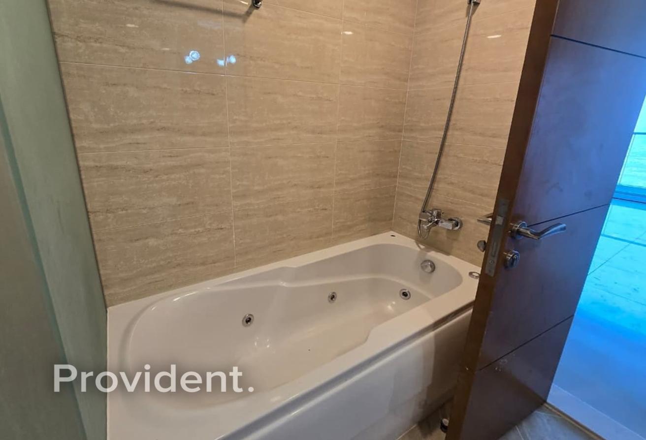 Dubai Marina Charm | High Floor | Unfurnished photo 12
