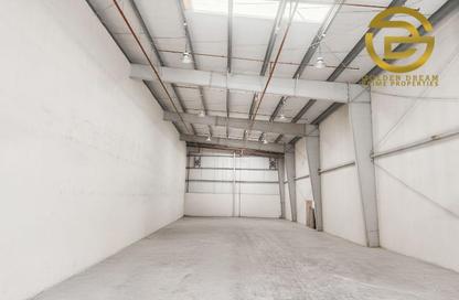 Warehouse - Studio - 1 Bathroom for rent in Jebel Ali Industrial 1 - Jebel Ali Industrial - Jebel Ali - Dubai