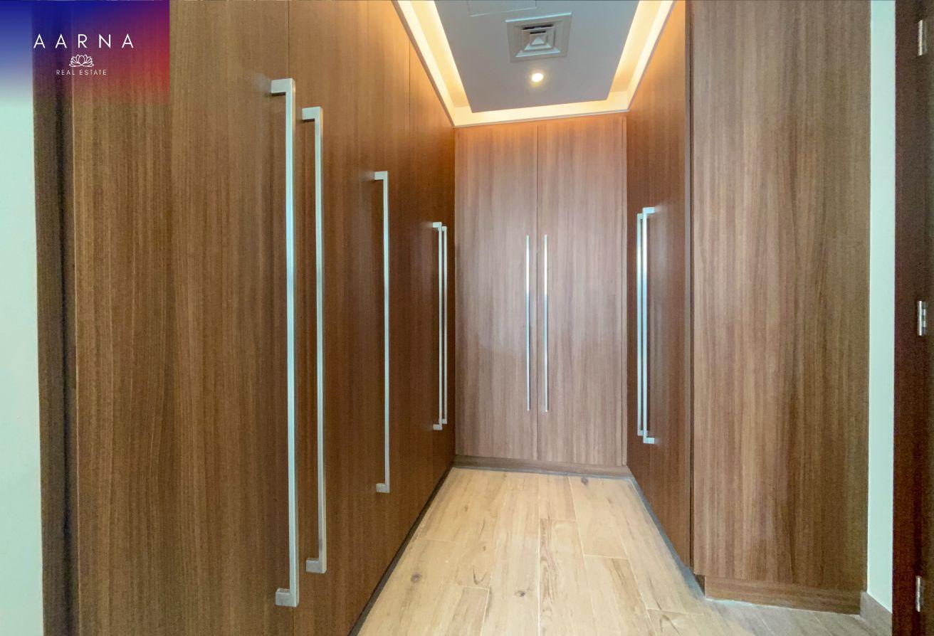 Premium lifestyle | 4BR+Maid Penthouse | Burj View photo 14