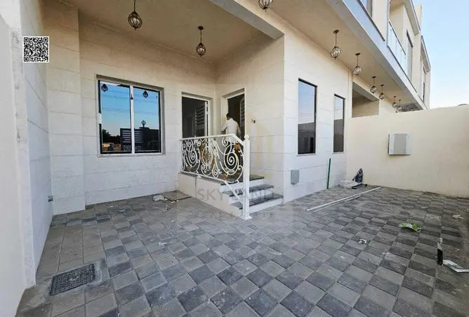 135602785 - Property Image 2