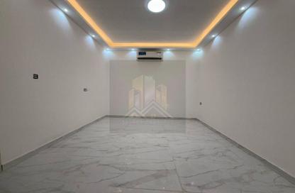 Apartment - 1 Bedroom - 2 Bathrooms for rent in Khalifa City A Villas - Khalifa City A - Khalifa City - Abu Dhabi Apartment - 1 Bedroom - 2 Bathrooms for rent in Khalifa City A Villas - Khalifa City A - Khalifa City - Abu Dhabi