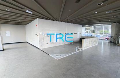 Show Room - Studio - 2 Bathrooms for rent in Khalifa Street - Abu Dhabi