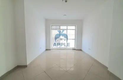 شقة - غرفة نوم - 2 حمامات للايجار في الفلاح - تجارية مويلح - الشارقة